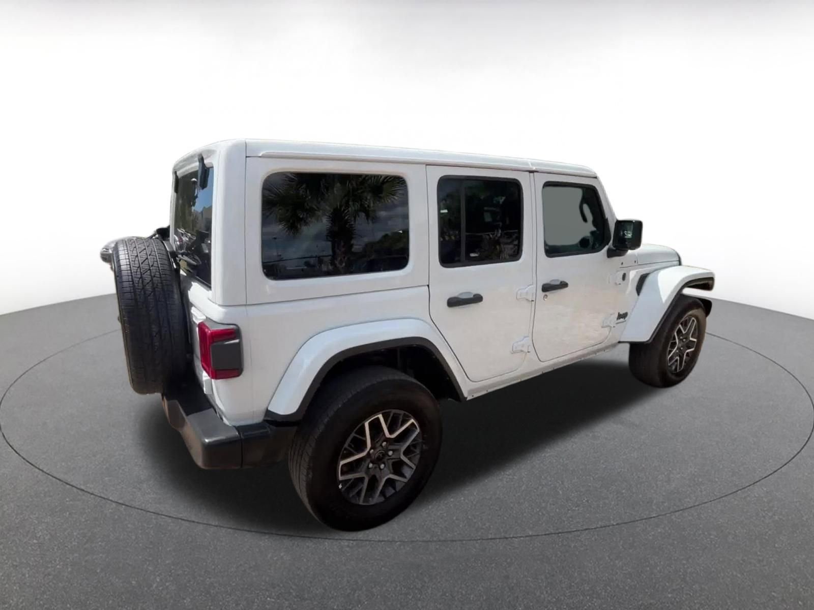 Thumbnail: 2025 Jeep Wrangler - 15