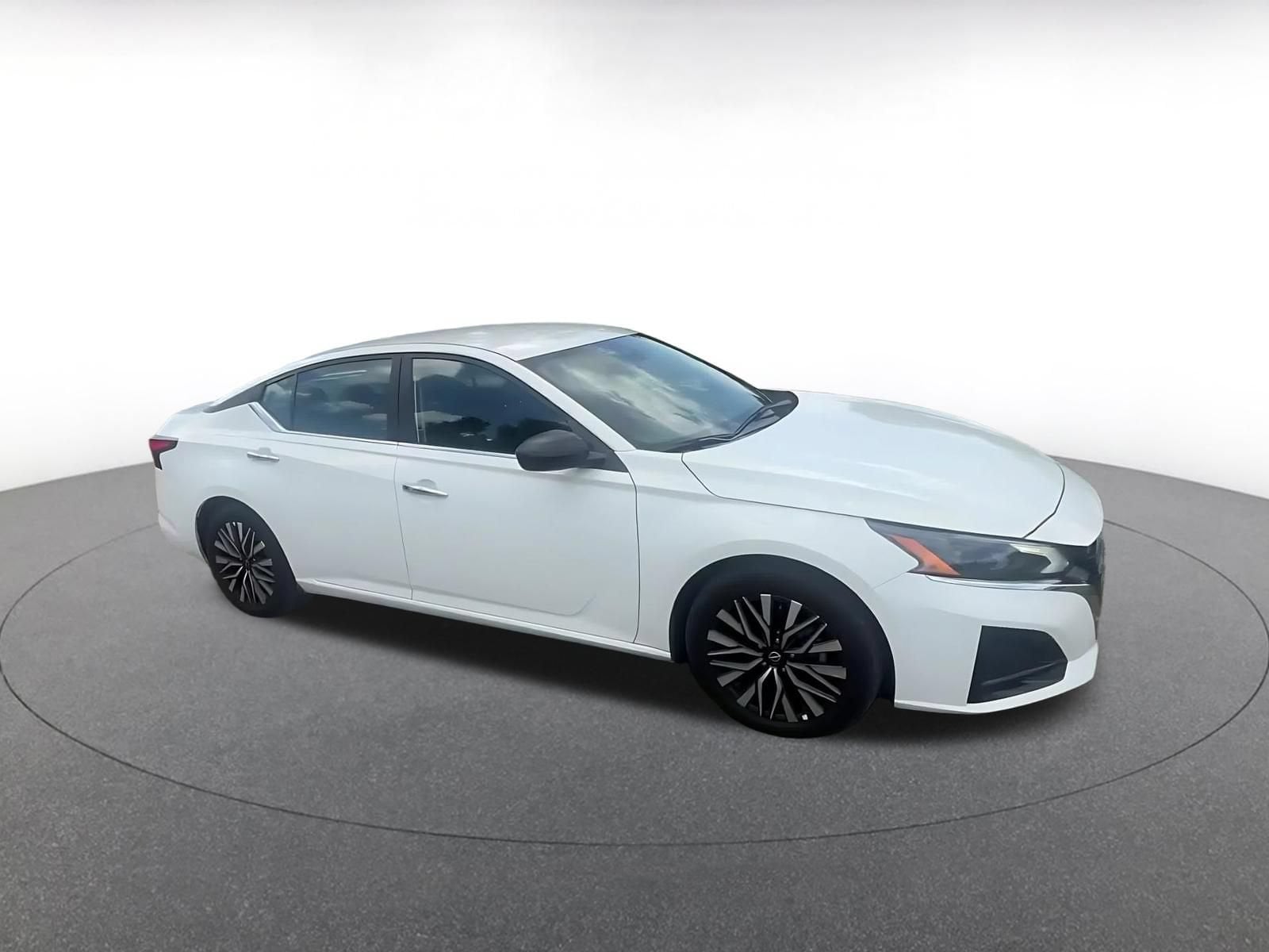 Thumbnail: 2025 Nissan Altima - 2