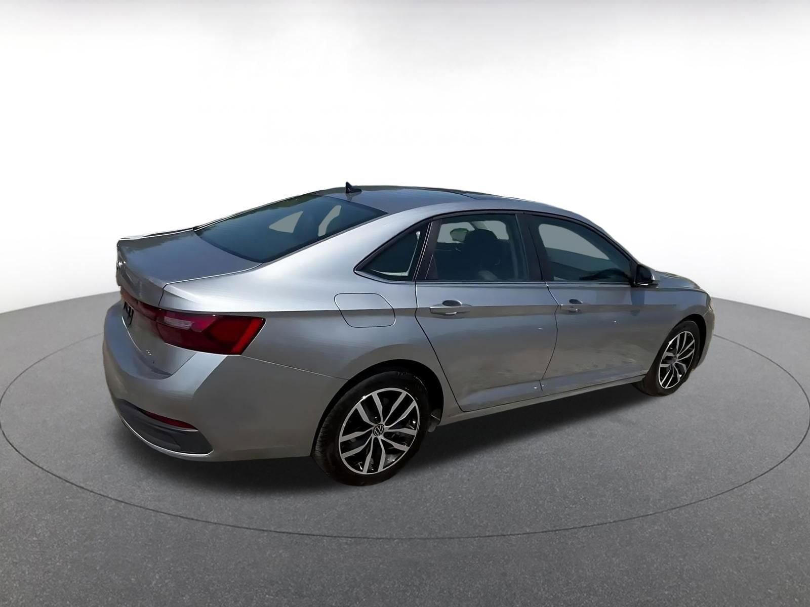 Thumbnail: 2025 Volkswagen Jetta - 14