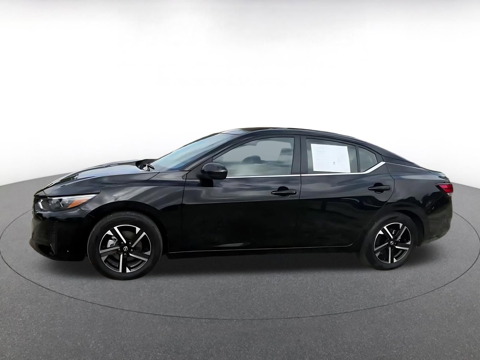 Thumbnail: 2025 Nissan Sentra - 9