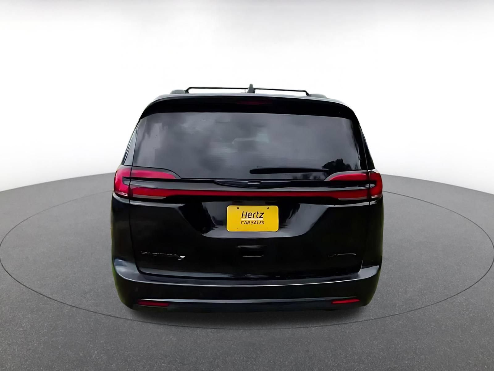 Thumbnail: 2025 Chrysler Pacifica - 12