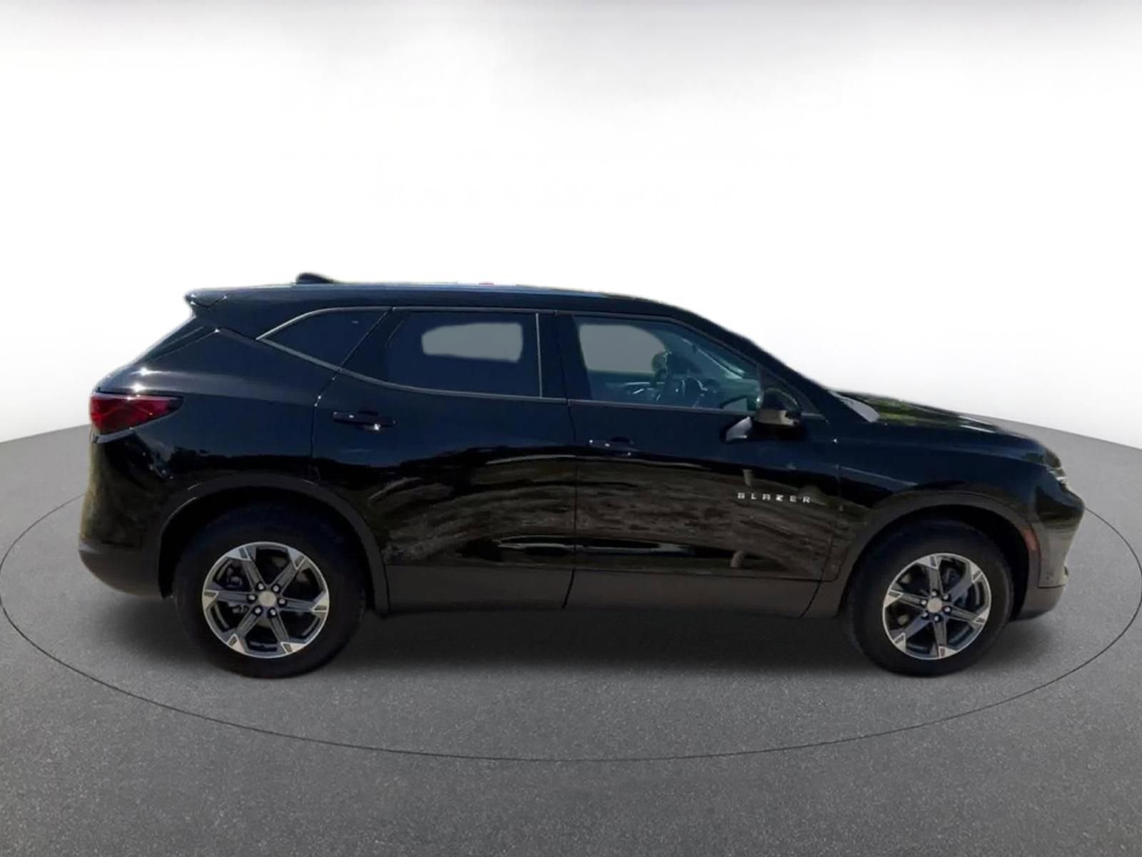 Thumbnail: 2025 Chevrolet Blazer - 16