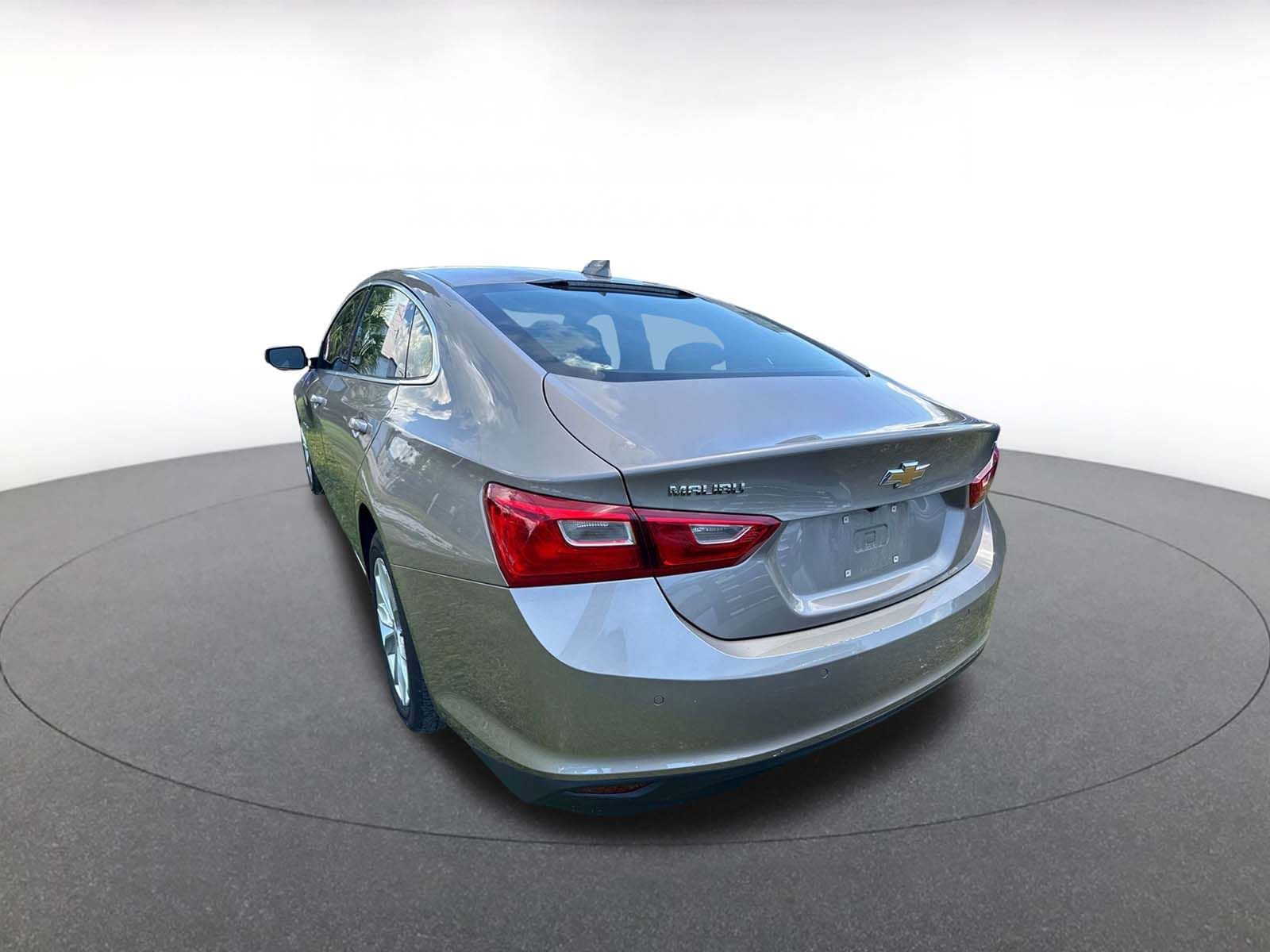Thumbnail: 2024 Chevrolet Malibu - 7