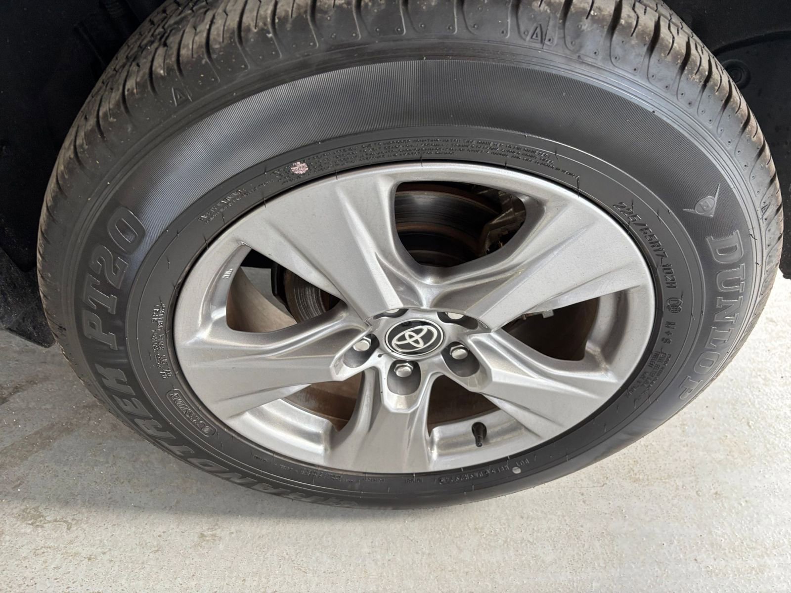 Thumbnail: 2025 Toyota RAV4 - 32