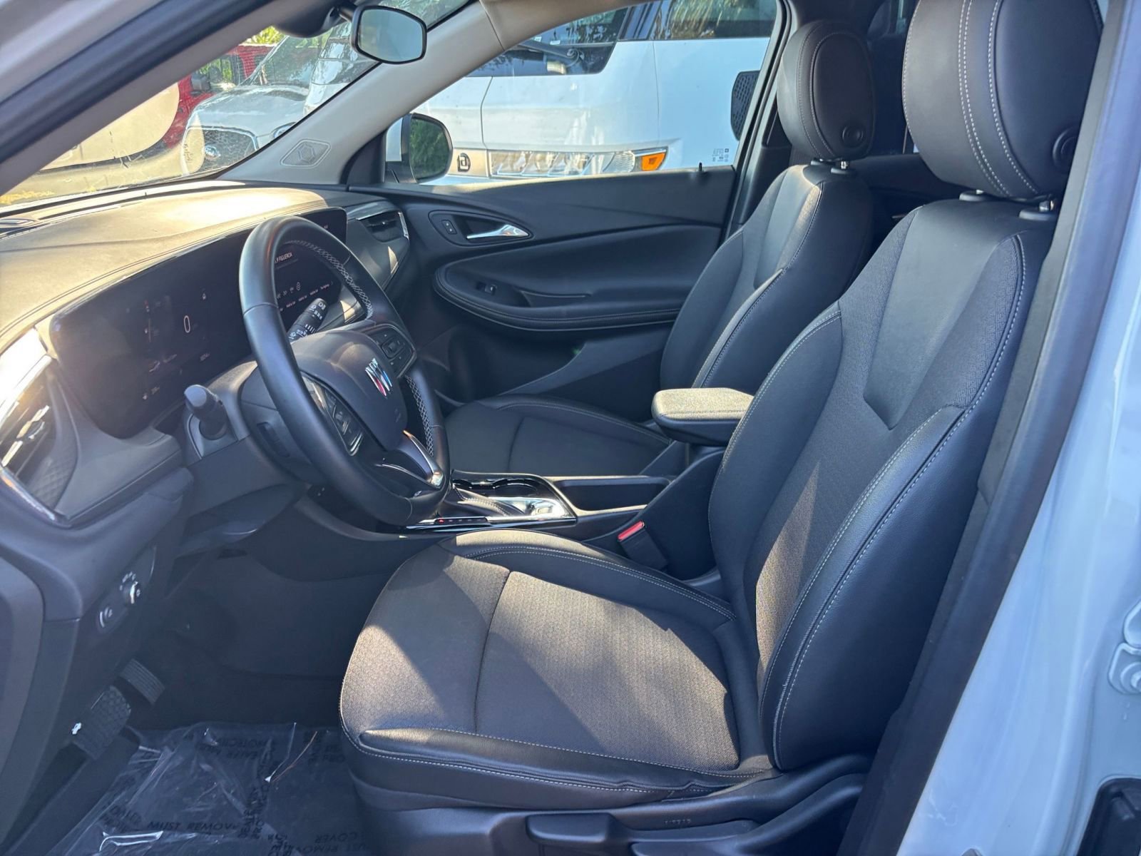 Thumbnail: 2025 Buick Encore GX - 27