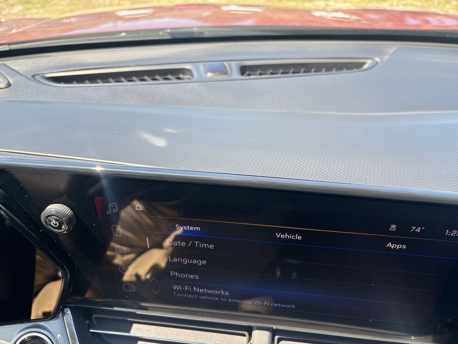 Thumbnail: 2025 Chevrolet Trax - 17