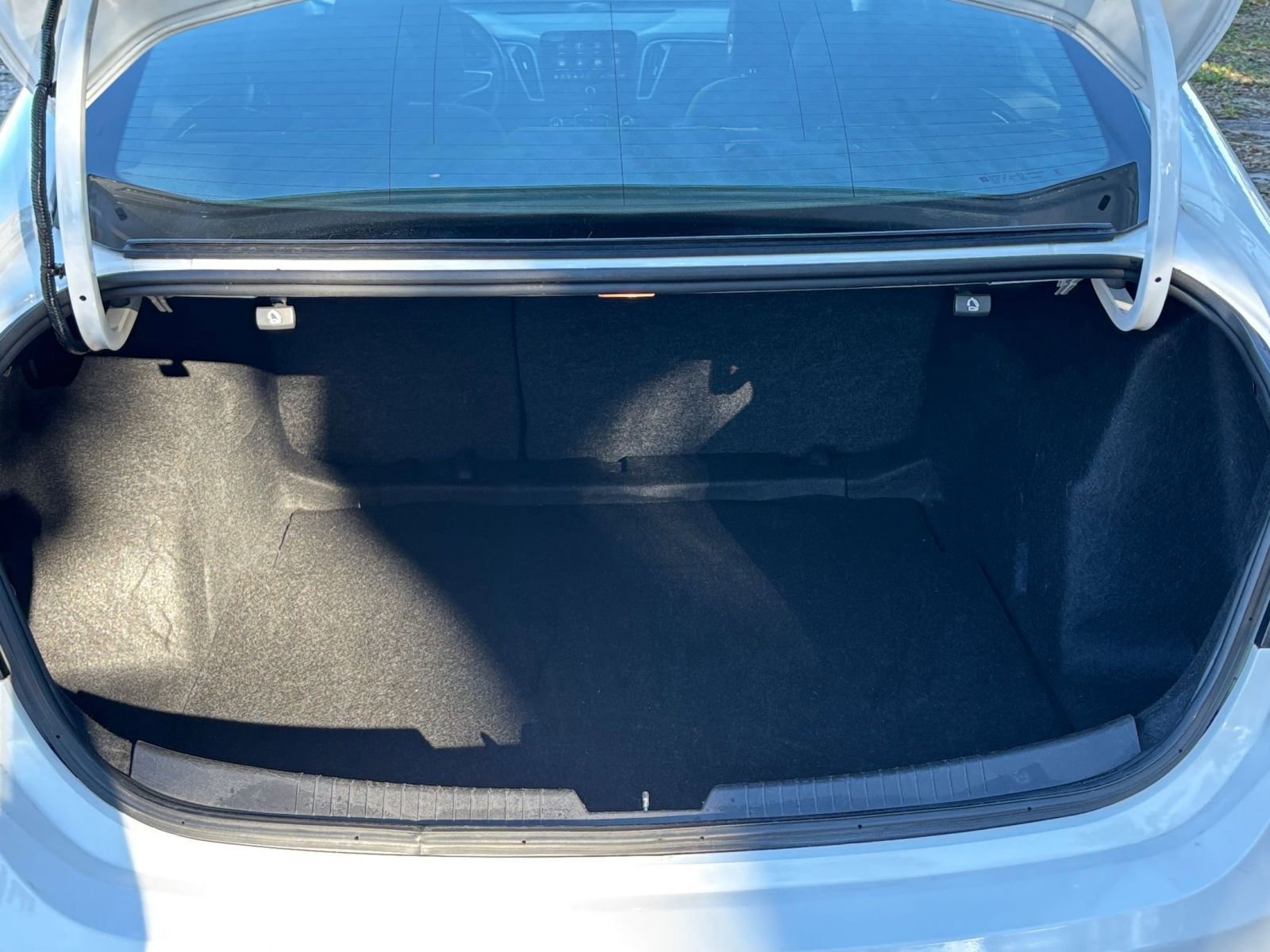 Thumbnail: 2023 Chevrolet Malibu - 32