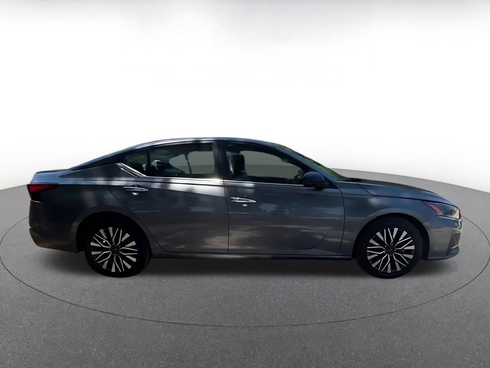 Thumbnail: 2025 Nissan Altima - 15