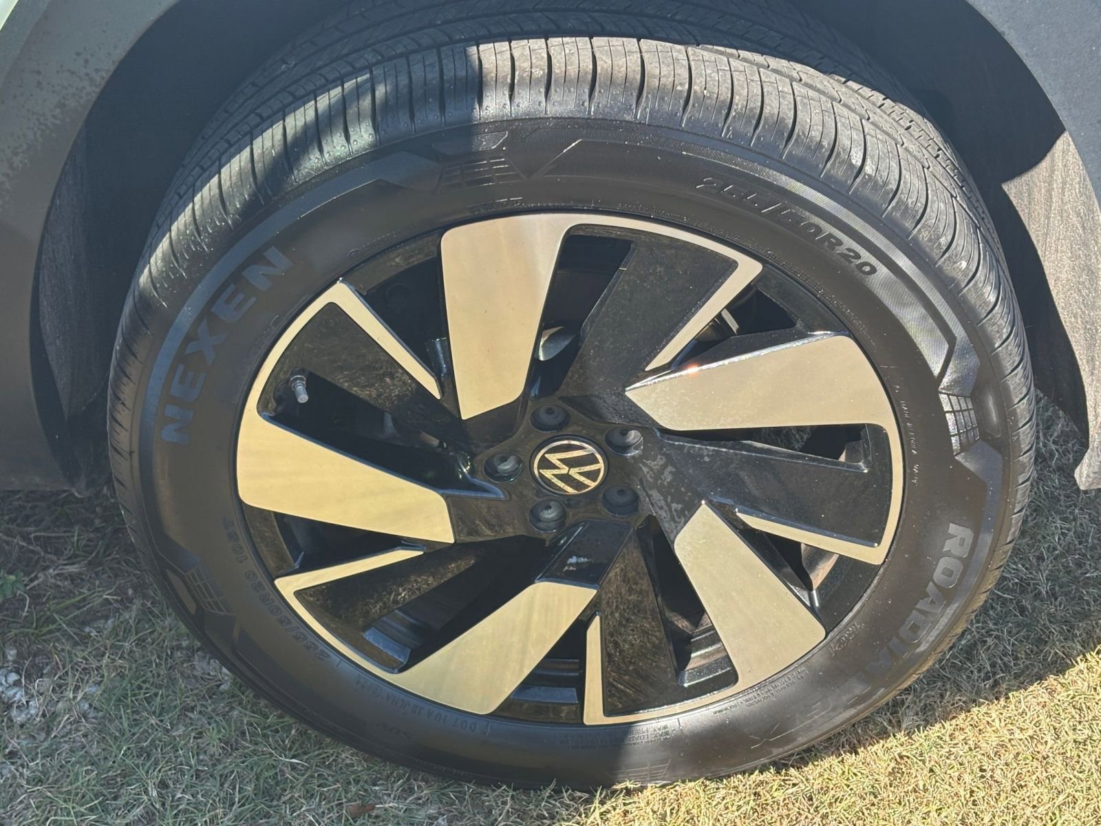 Thumbnail: 2025 Volkswagen Atlas - 30