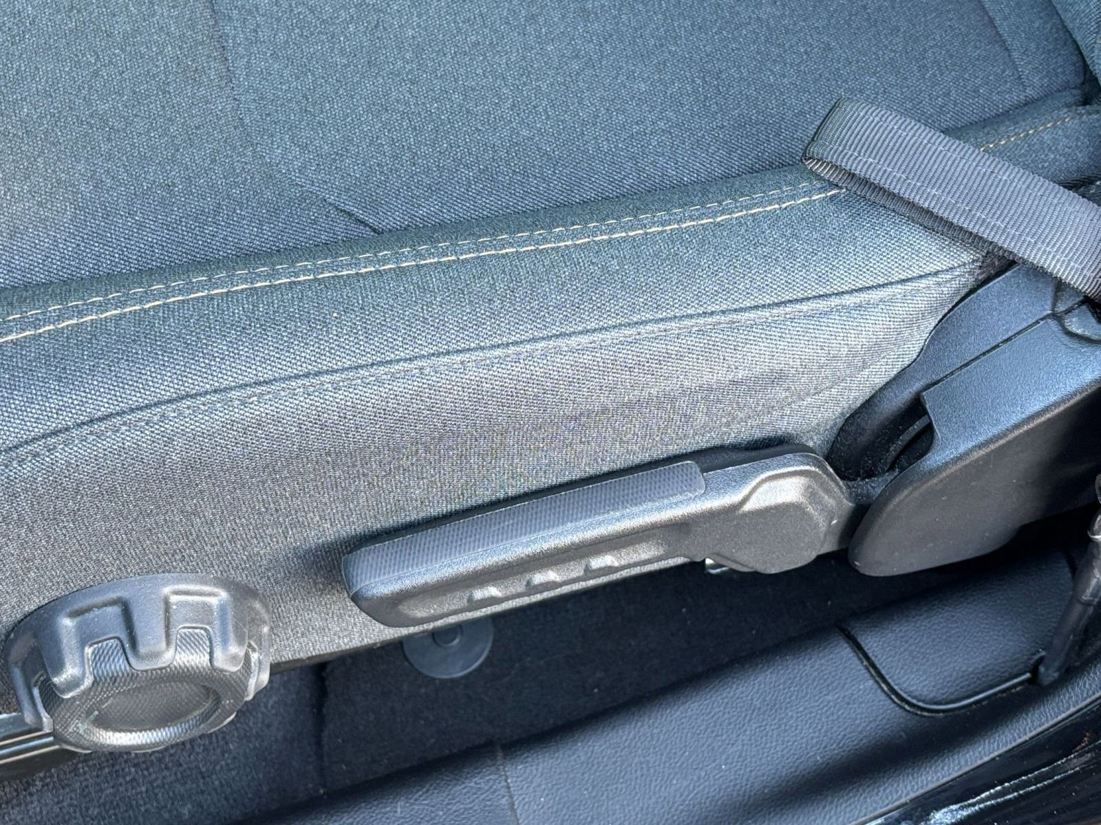 Thumbnail: 2025 Jeep Wrangler - 23