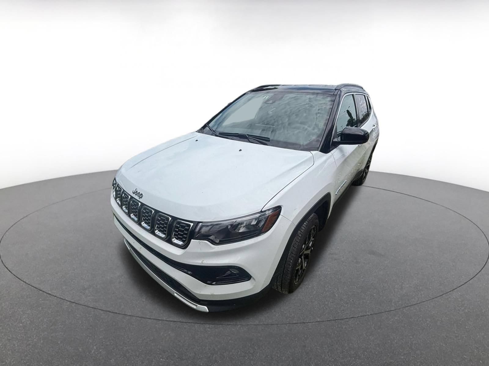 Thumbnail: 2025 Jeep Compass - 3
