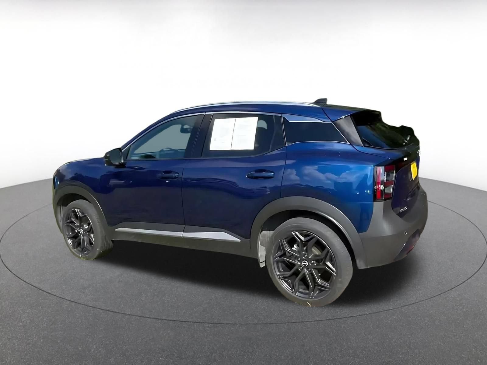 Thumbnail: 2026 Nissan Kicks - 8
