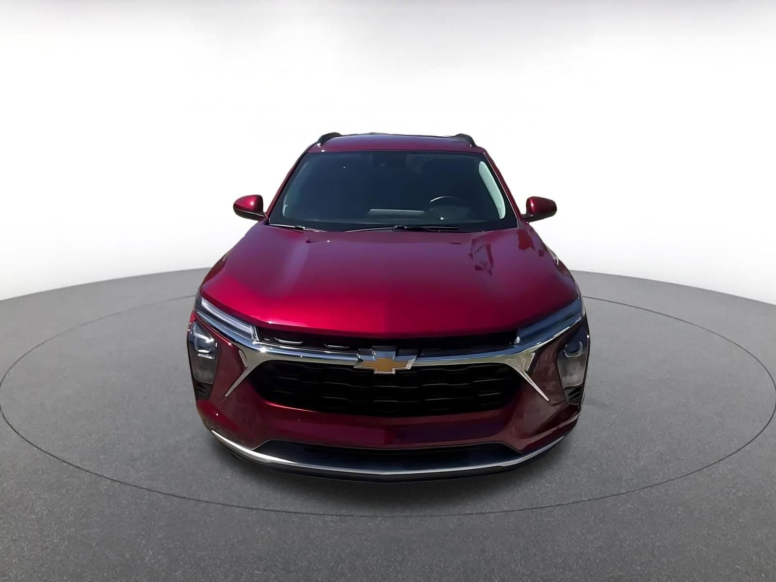 Thumbnail: 2025 Chevrolet Trax - 4