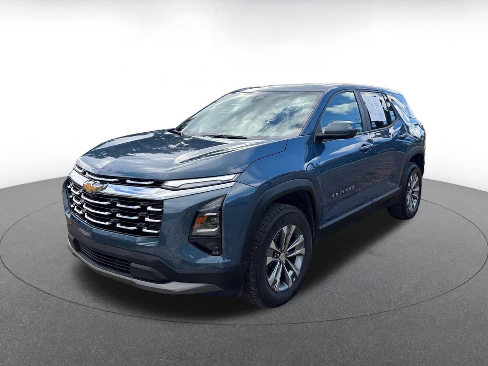 Thumbnail: 2025 Chevrolet Equinox - 4