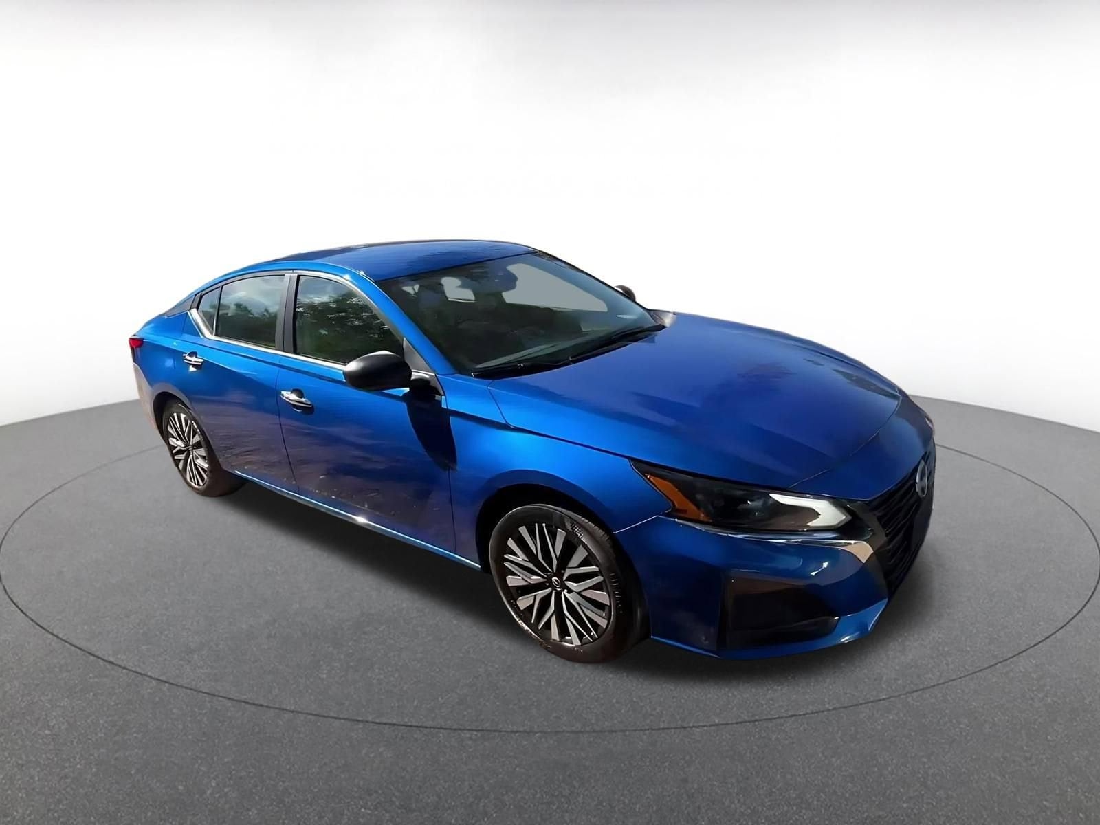 Thumbnail: 2025 Nissan Altima - 2