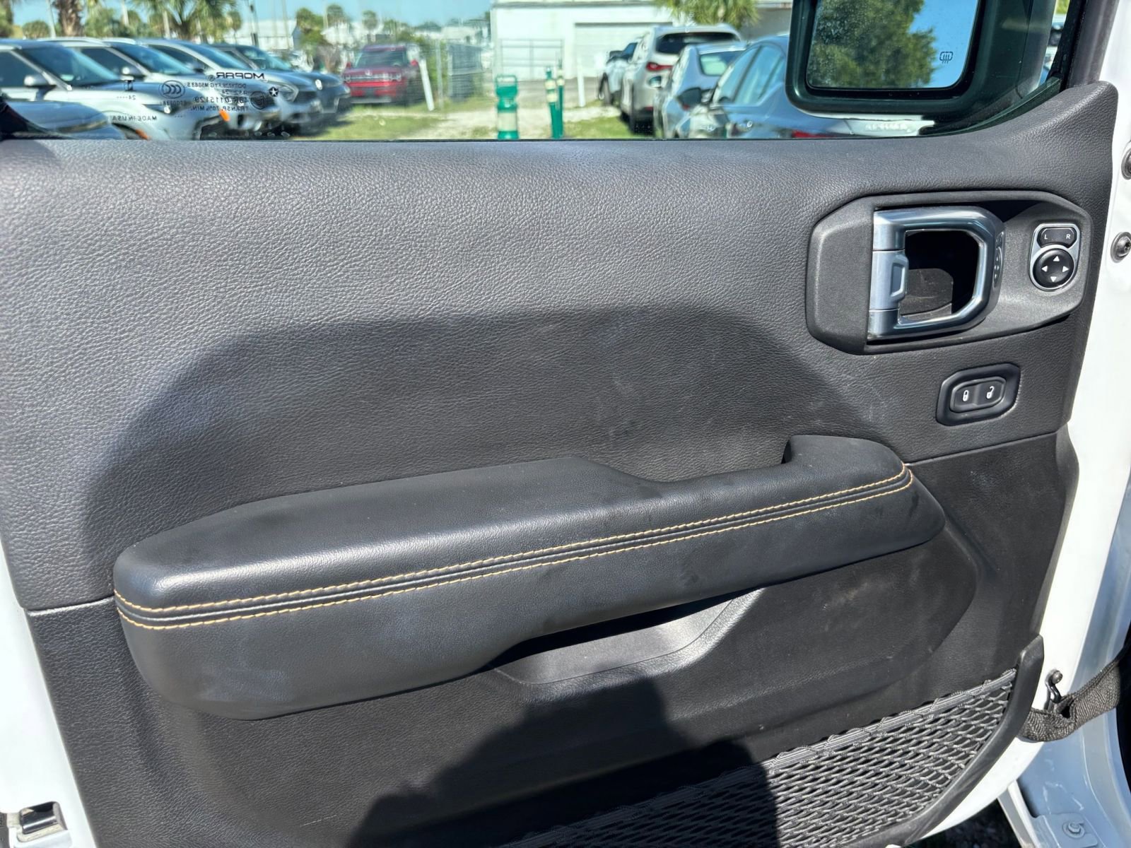 Thumbnail: 2025 Jeep Wrangler - 18
