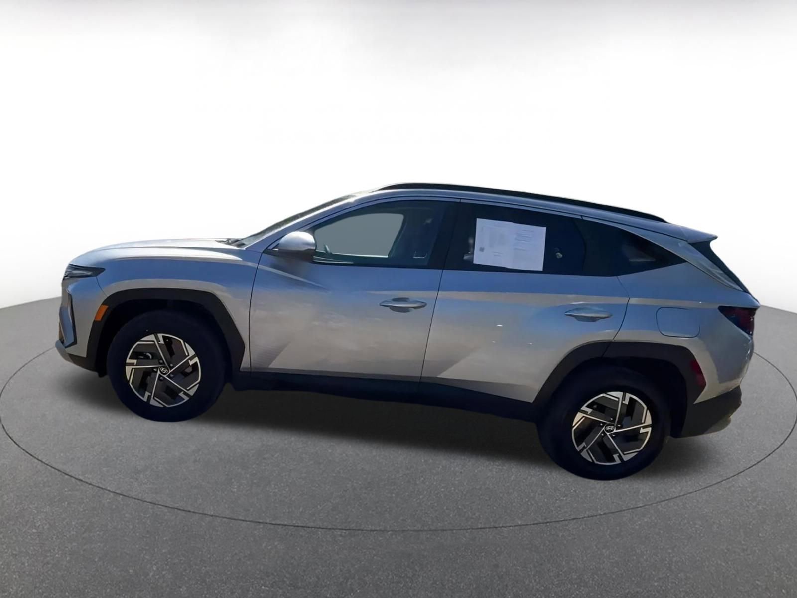 Thumbnail: 2025 Hyundai Tucson - 9