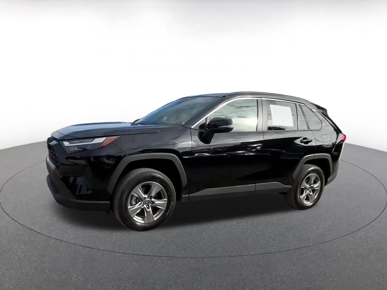 Thumbnail: 2025 Toyota RAV4 - 8