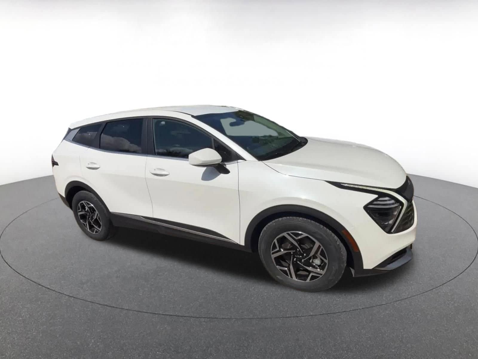 Thumbnail: 2025 Kia Sportage - 2