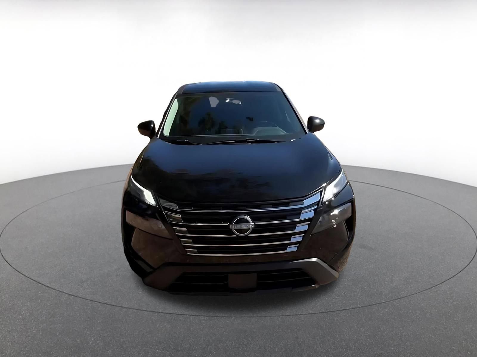 Thumbnail: 2025 Nissan Rogue - 4