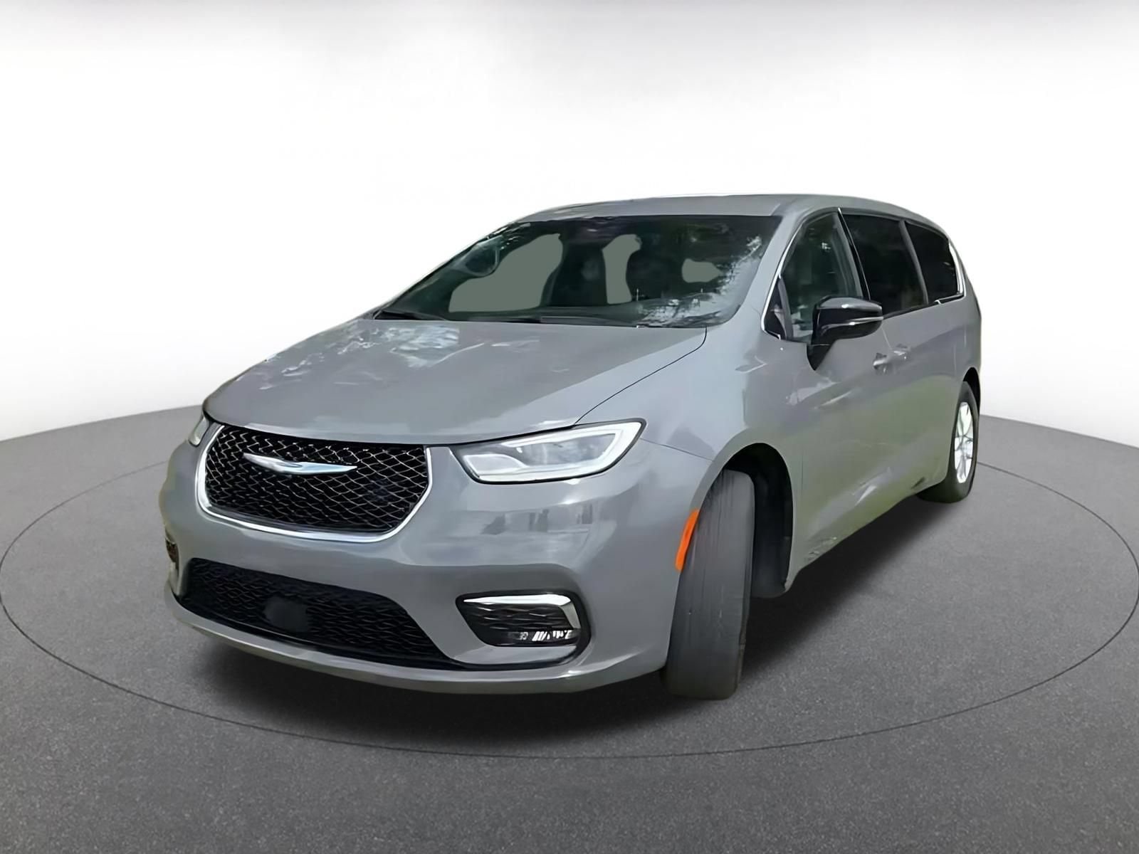 Thumbnail: 2025 Chrysler Pacifica - 6