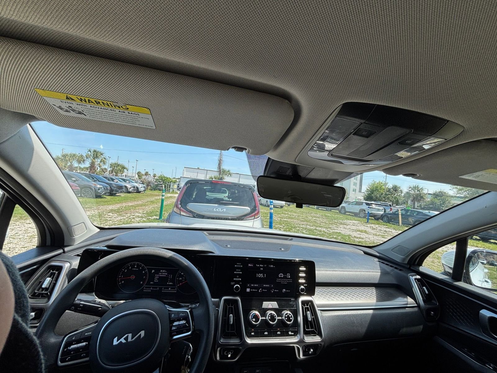 Thumbnail: 2023 Kia Sorento - 34