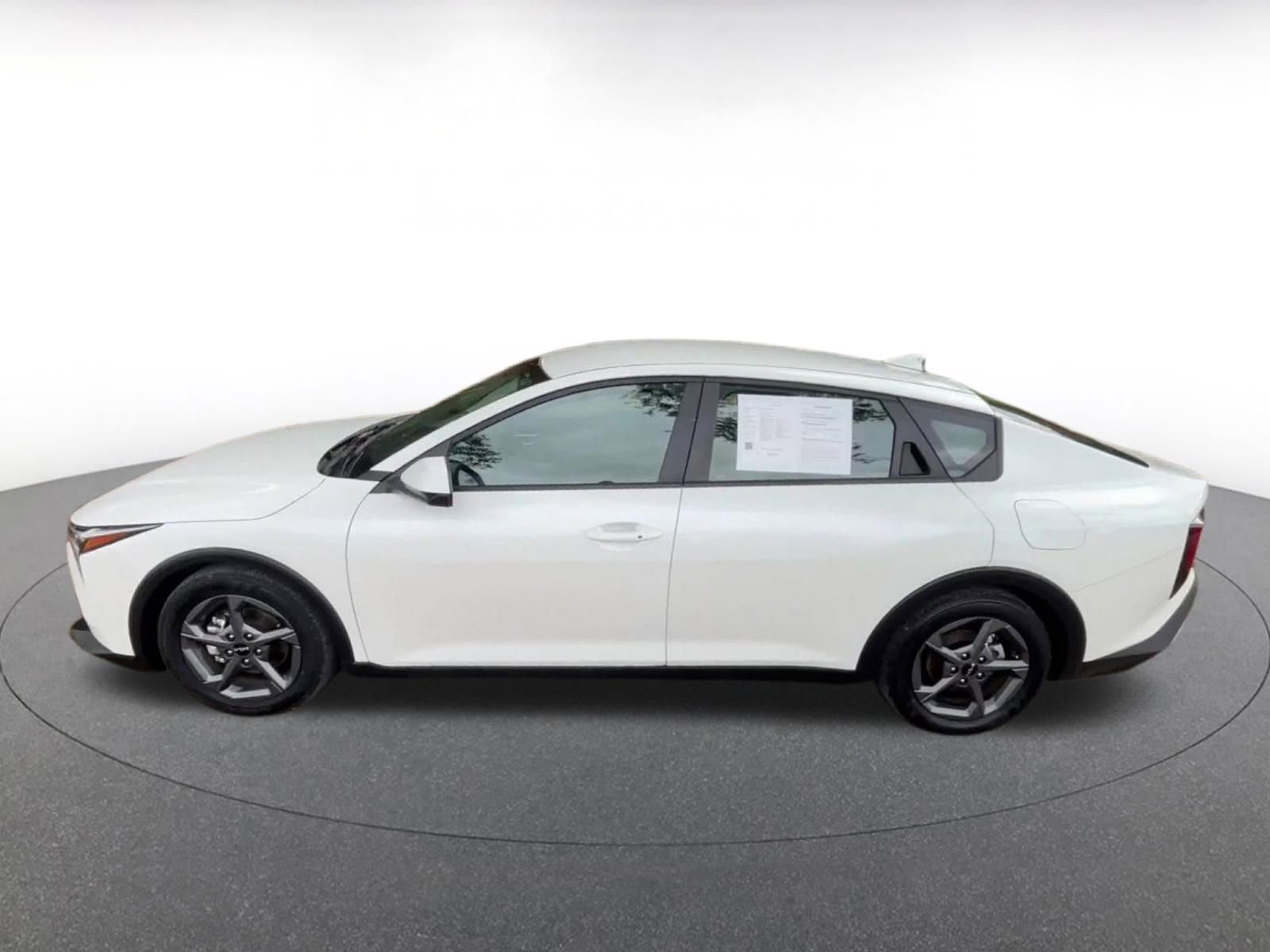 Thumbnail: 2025 Kia K4 - 9
