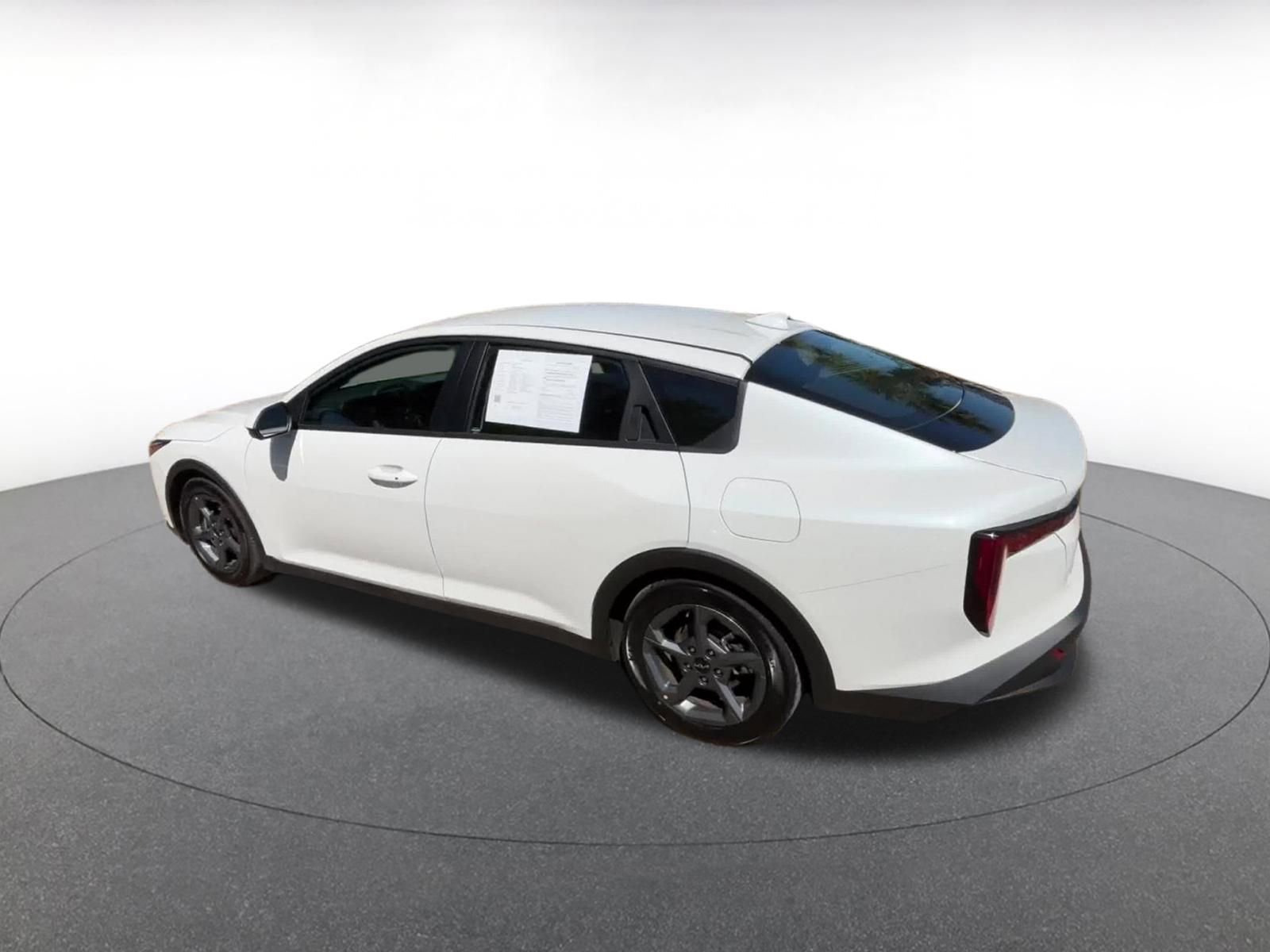 Thumbnail: 2025 Kia K4 - 10