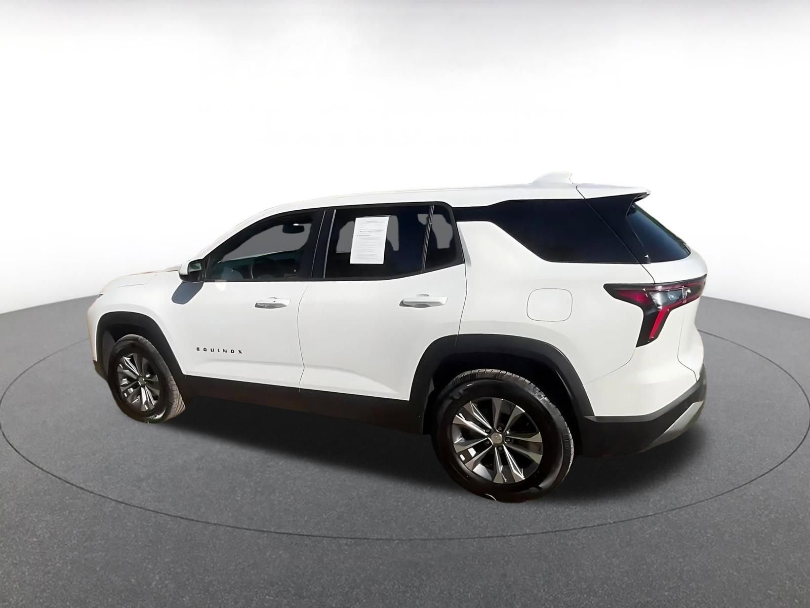 Thumbnail: 2025 Chevrolet Equinox - 10