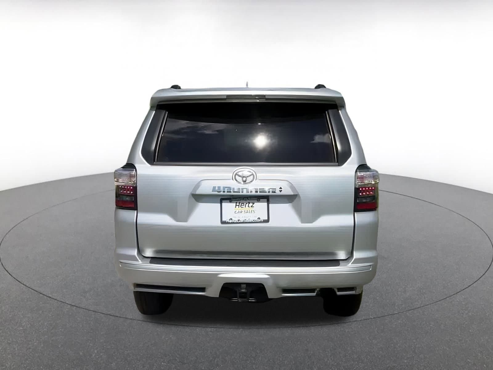 Thumbnail: 2024 Toyota 4Runner - 10