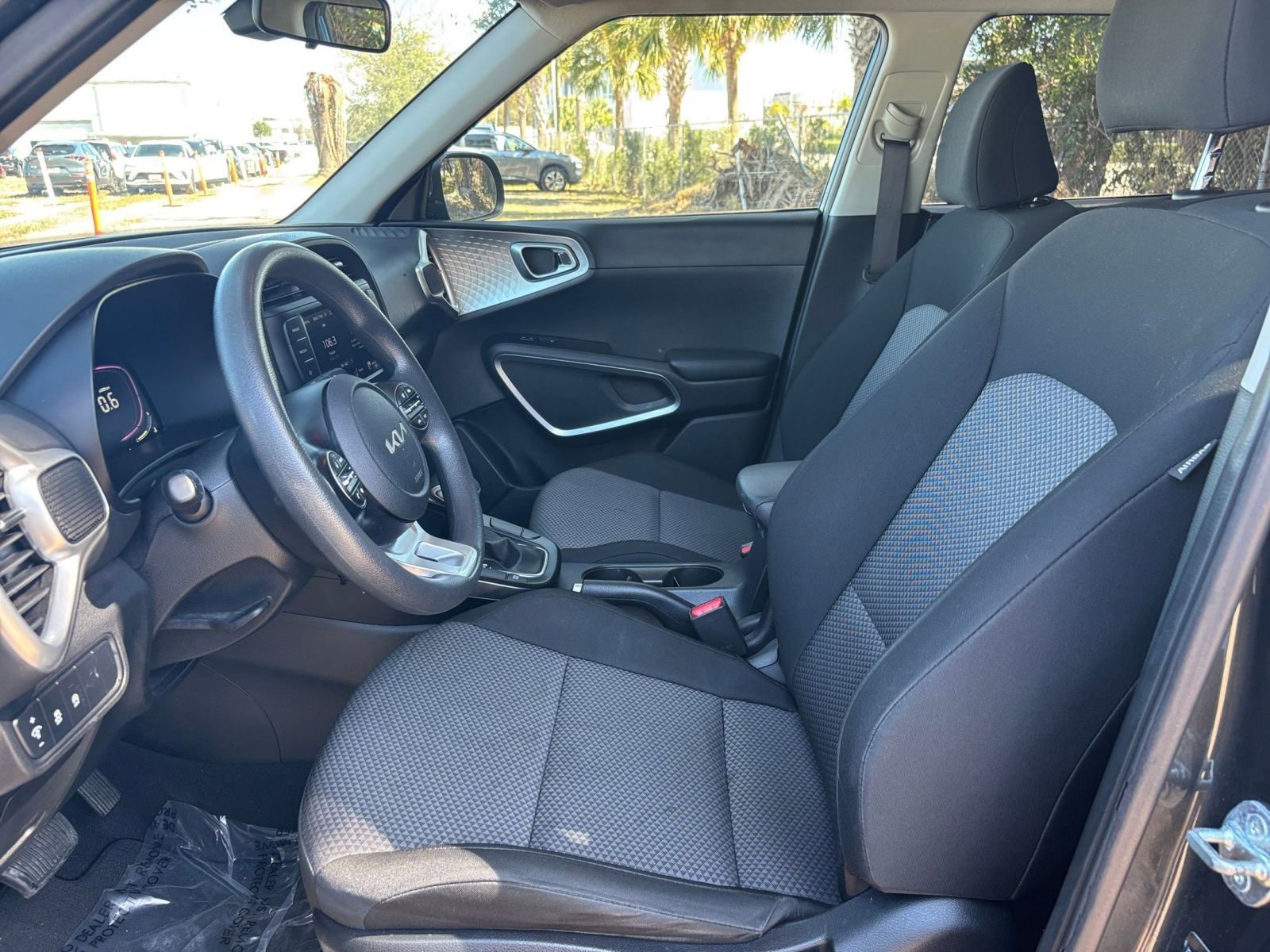 Thumbnail: 2025 Kia Soul - 25