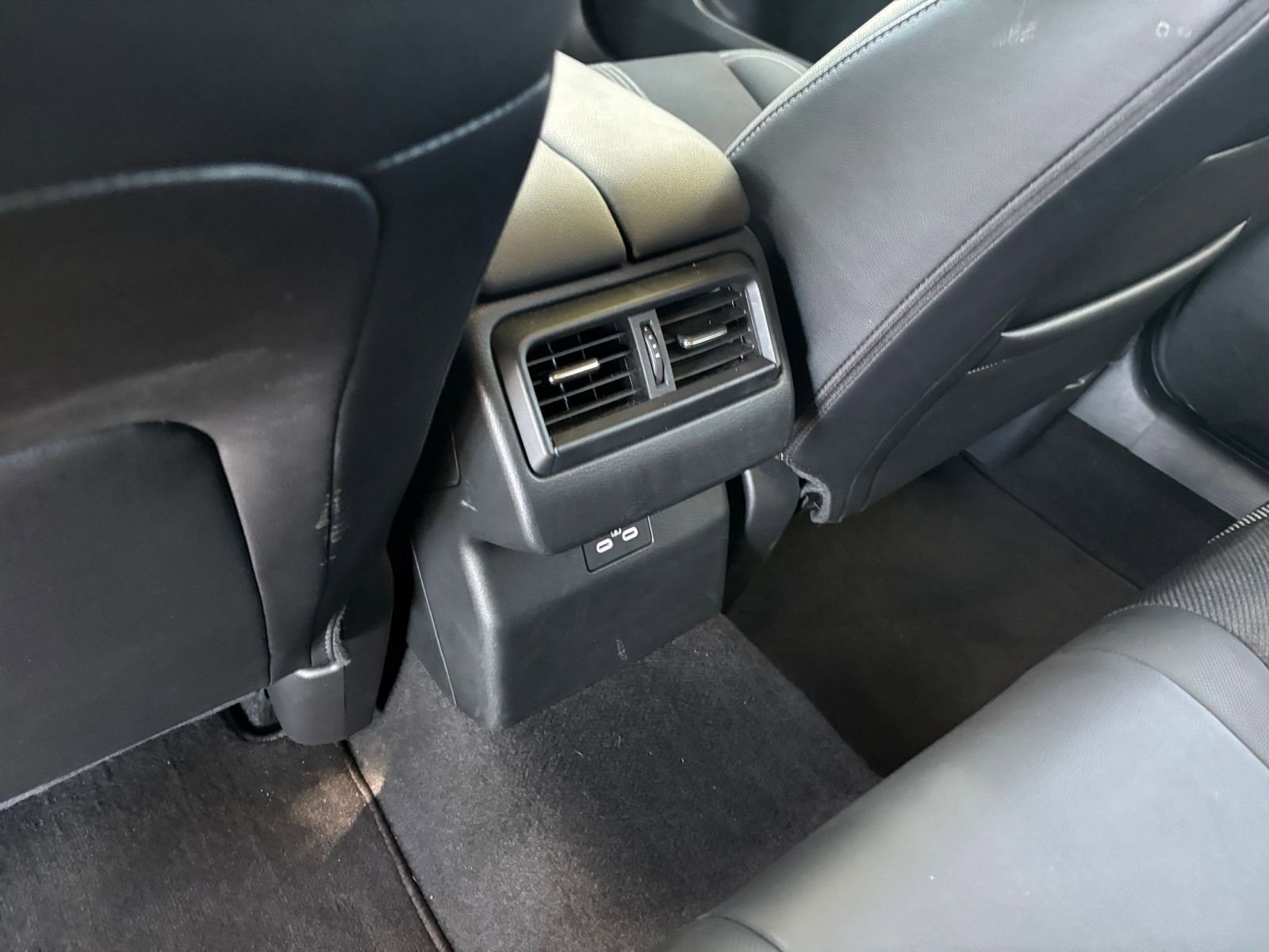 Thumbnail: 2025 Mazda CX-50 - 24