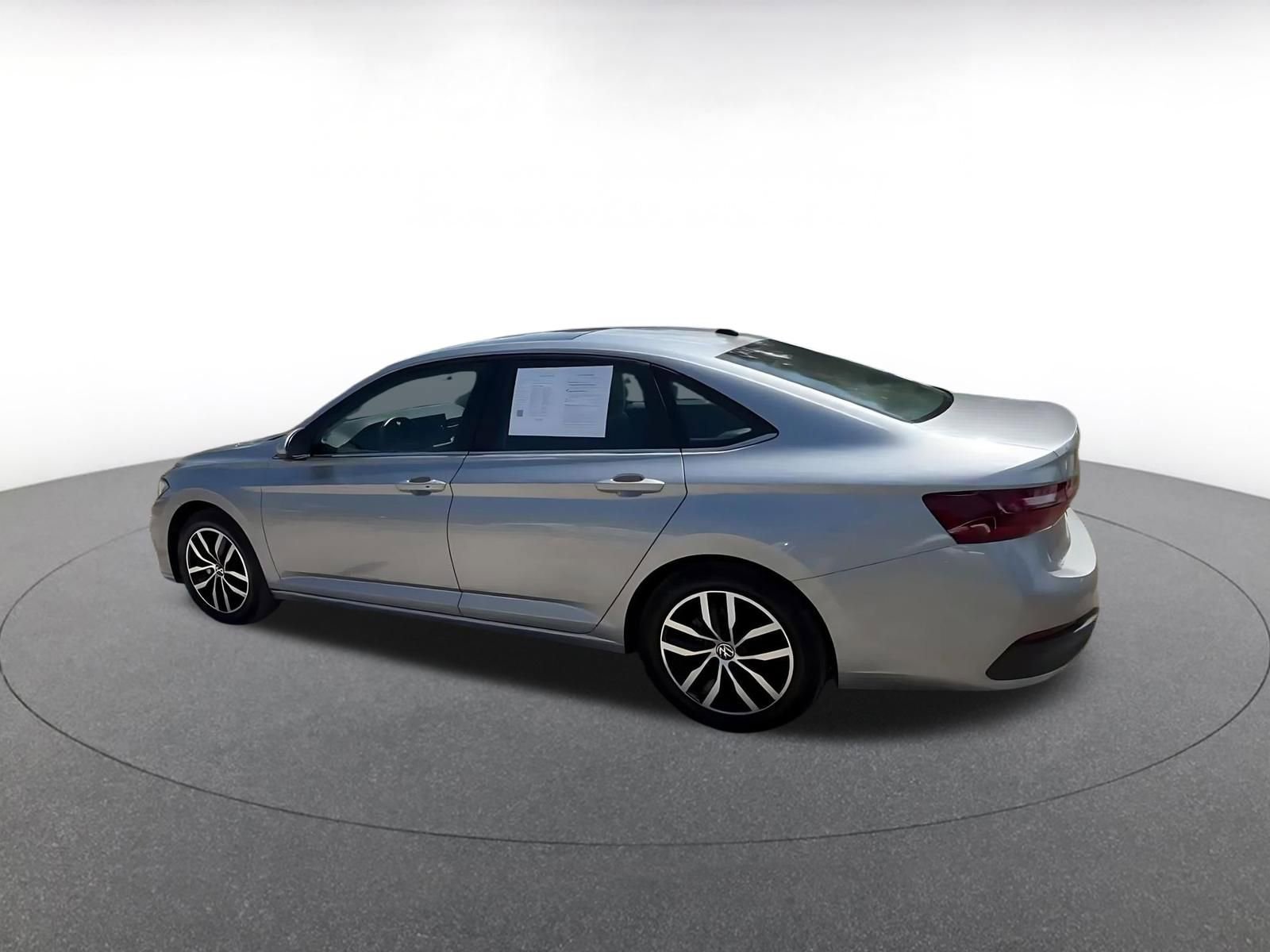 Thumbnail: 2025 Volkswagen Jetta - 10