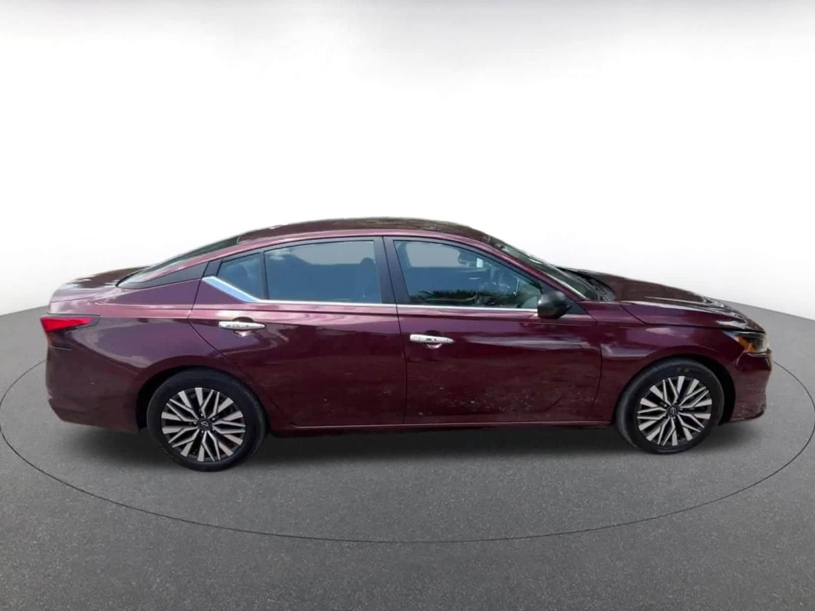 Thumbnail: 2025 Nissan Altima - 16