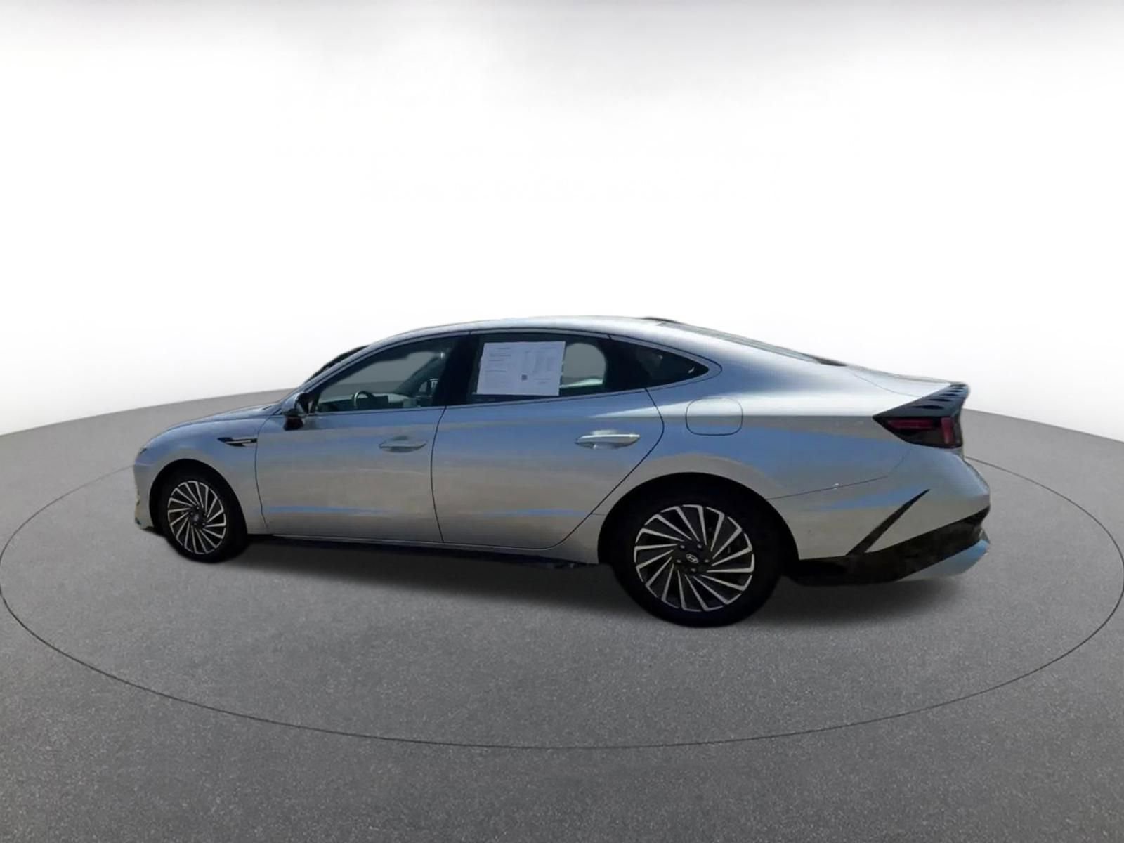 Thumbnail: 2025 Hyundai Sonata - 10