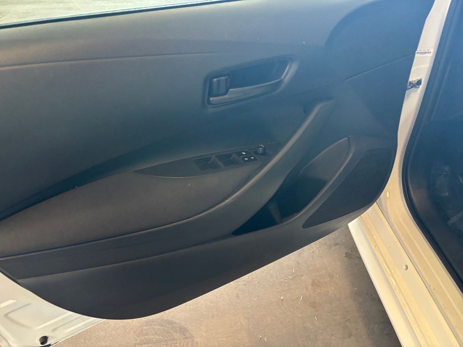 Thumbnail: 2025 Toyota Corolla - 20