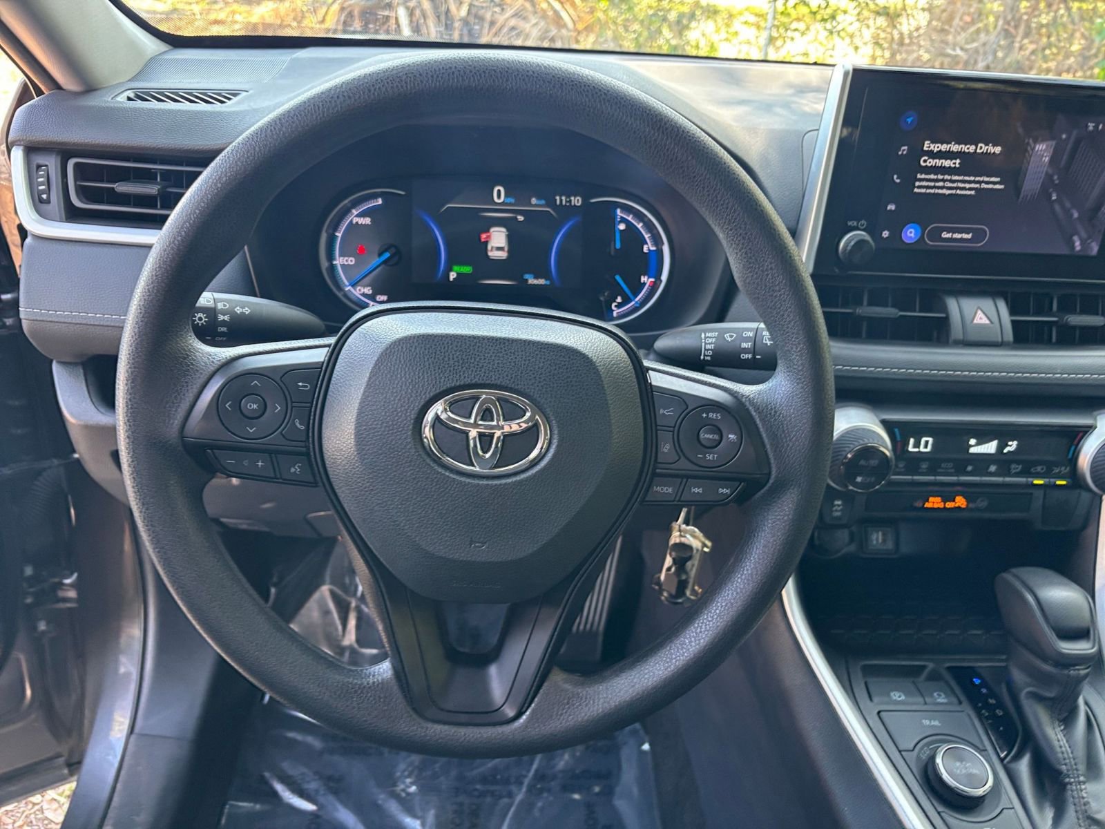 Thumbnail: 2025 Toyota RAV4 - 29