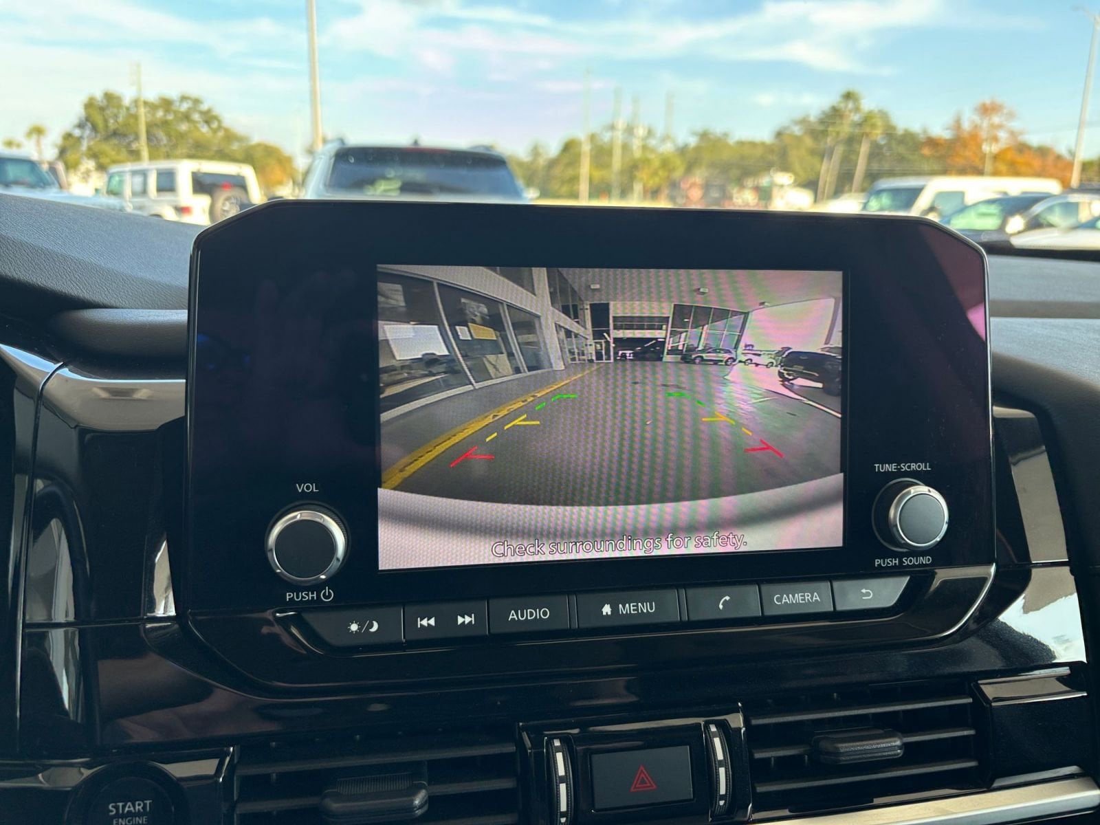 Thumbnail: 2025 Nissan Pathfinder - 17