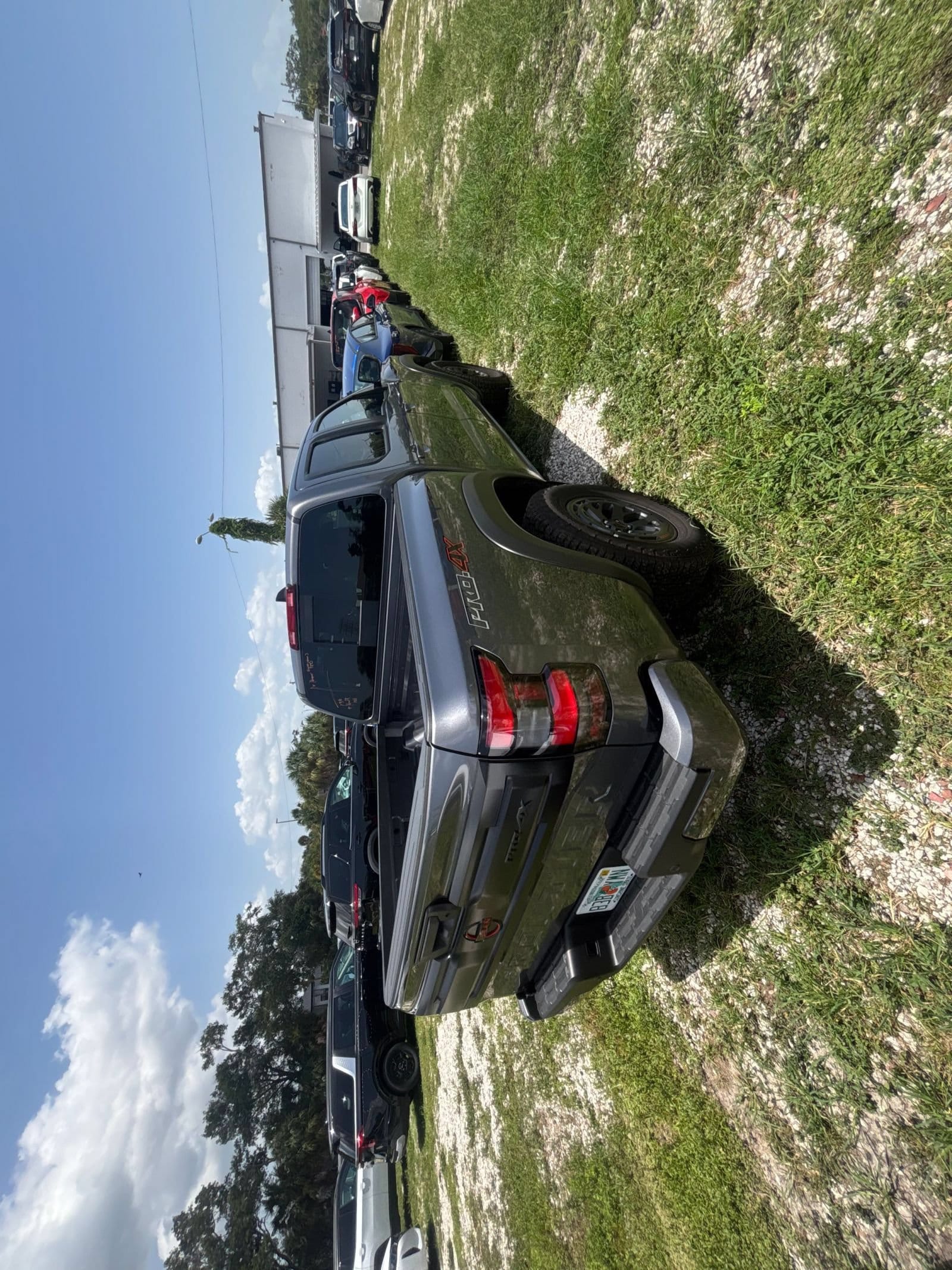 Thumbnail: 2026 Nissan Frontier - 8