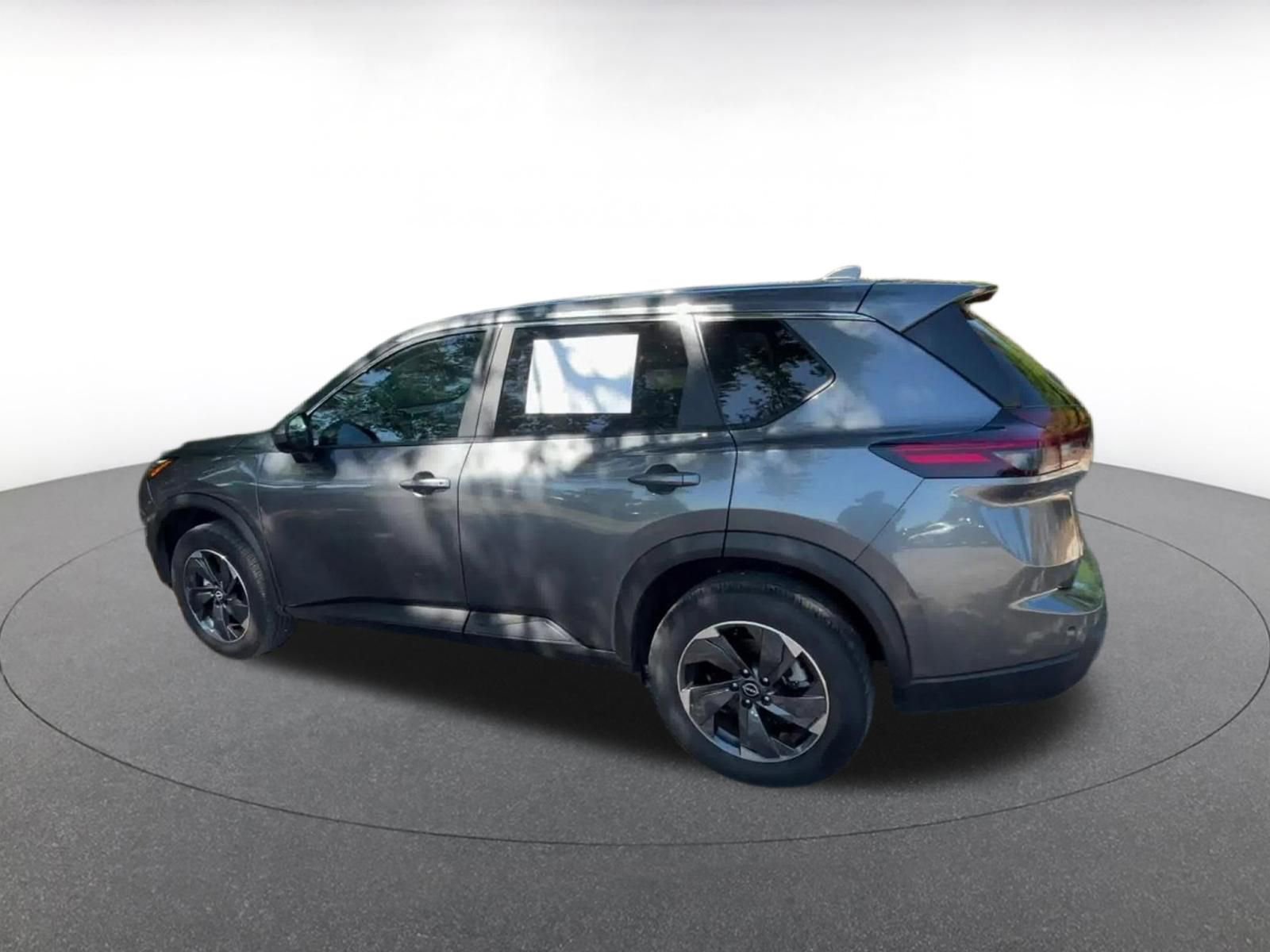 Thumbnail: 2025 Nissan Rogue - 10
