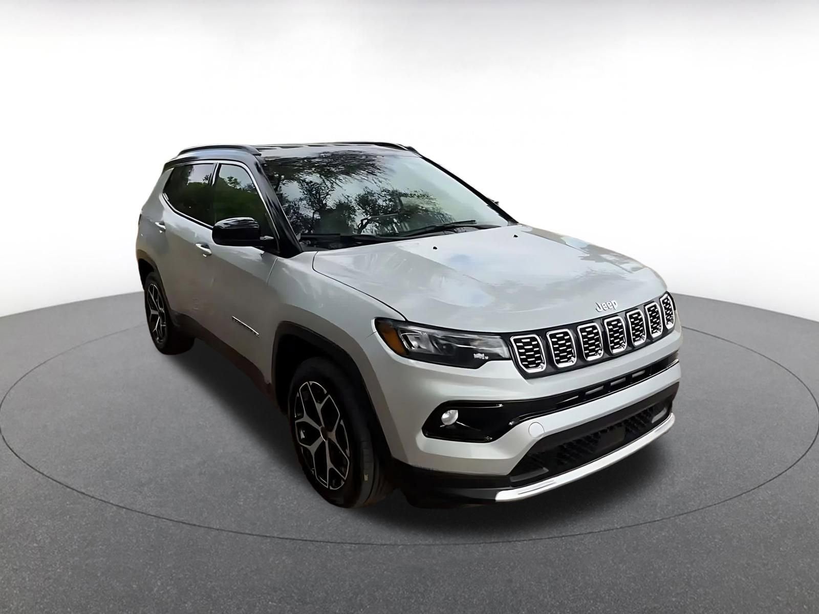 Thumbnail: 2025 Jeep Compass - 3