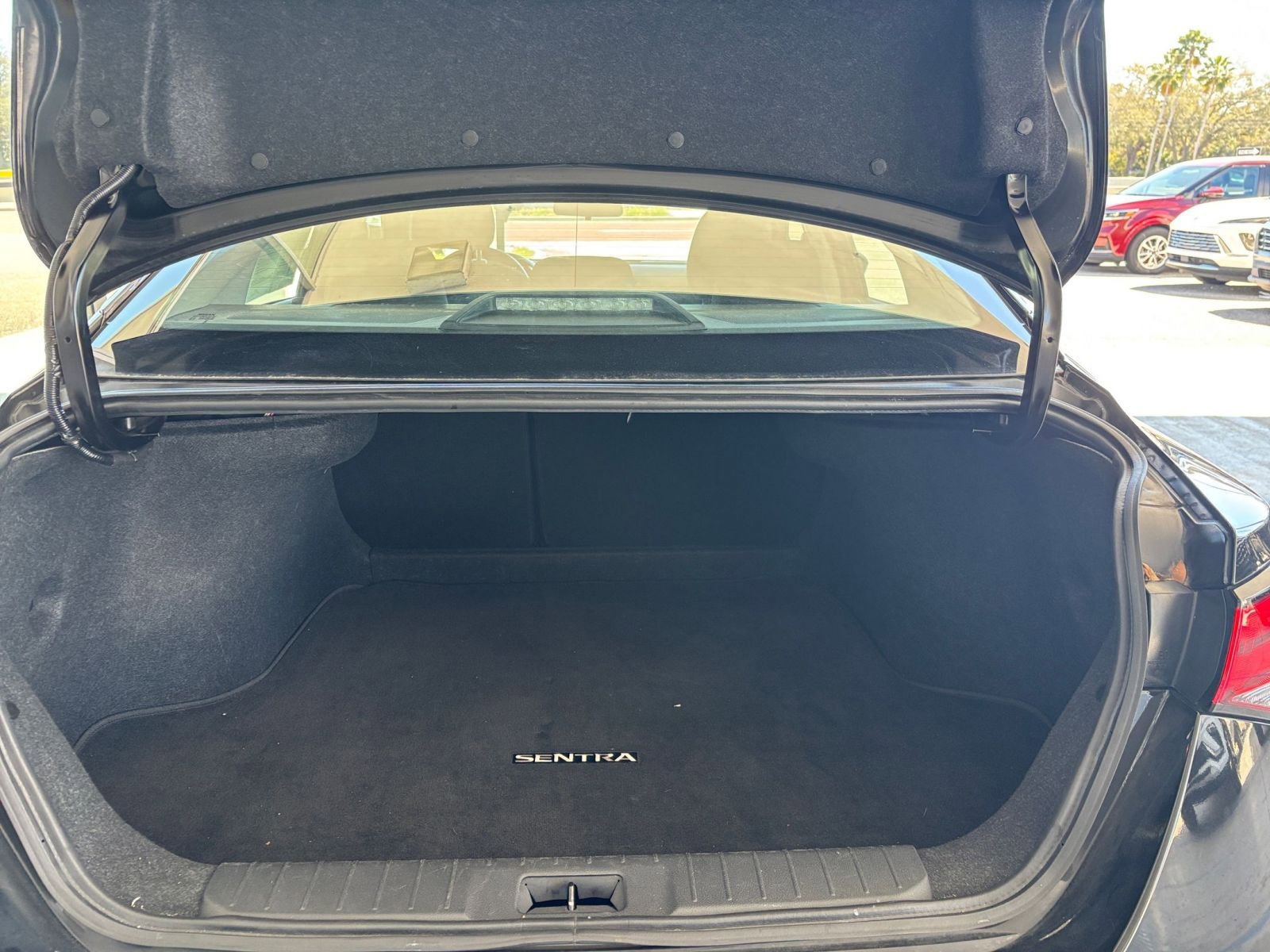 Thumbnail: 2025 Nissan Sentra - 31