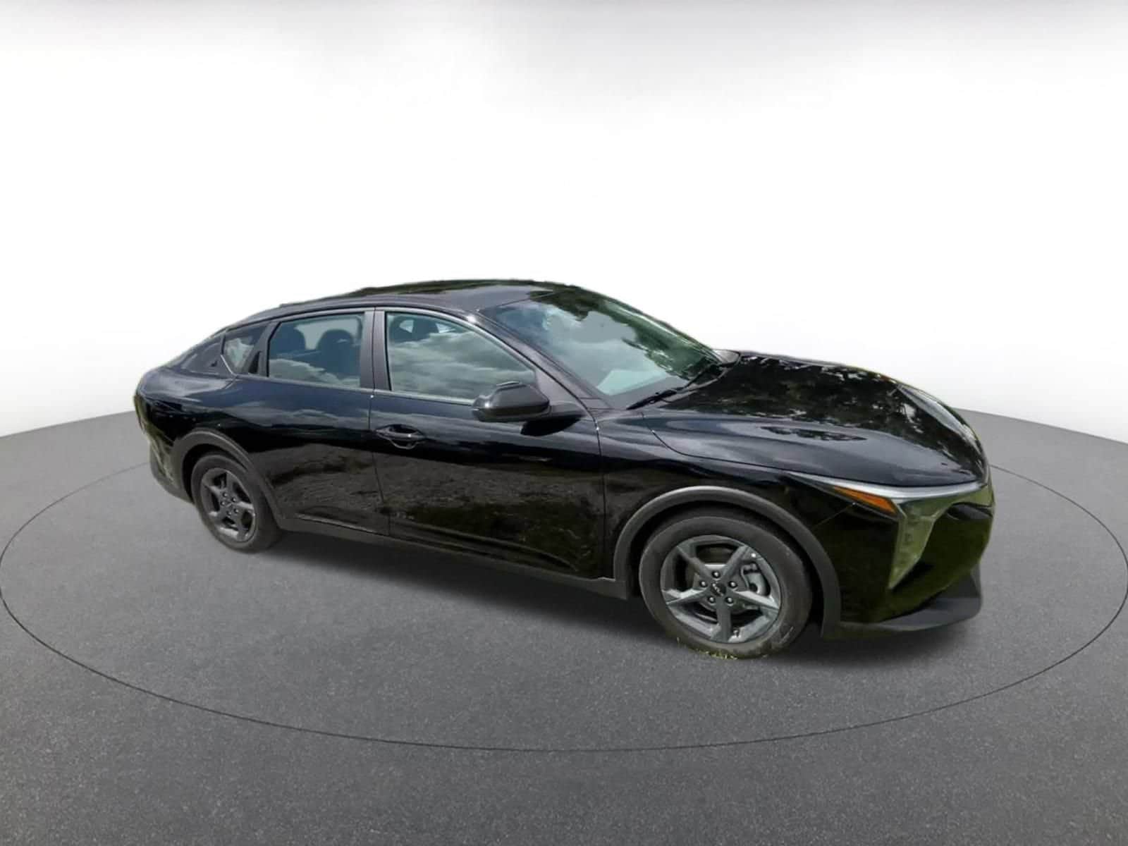 Thumbnail: 2025 Kia K4 - 2
