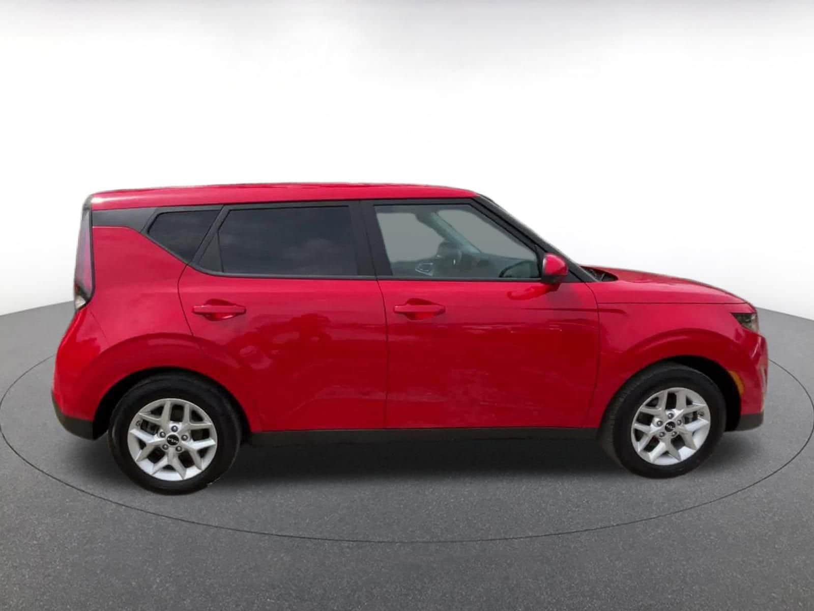 2024 Kia Soul LX 13