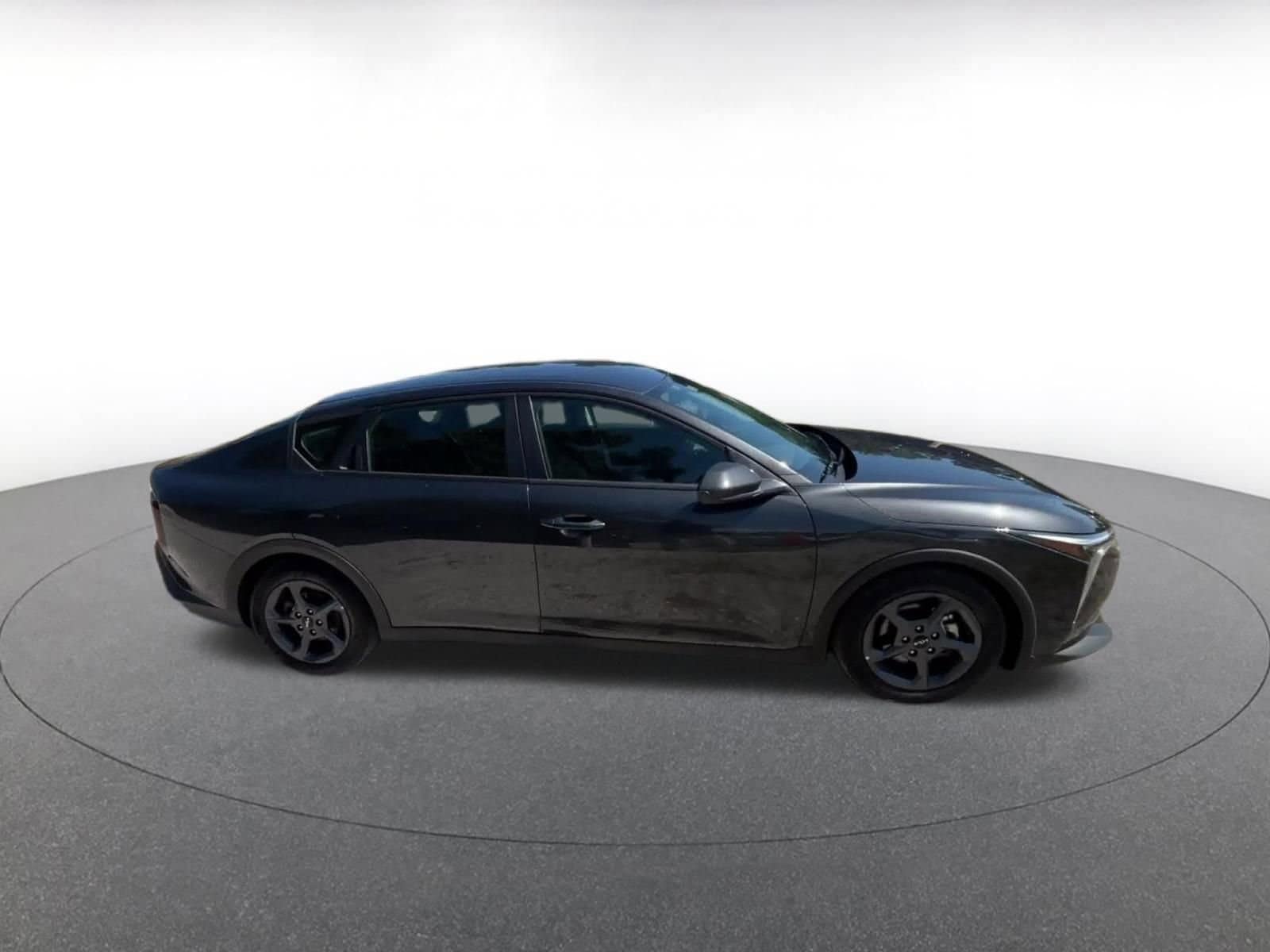 Thumbnail: 2025 Kia K4 - 3