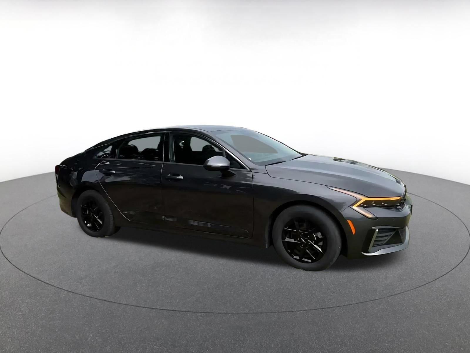 Thumbnail: 2025 Kia K5 - 2