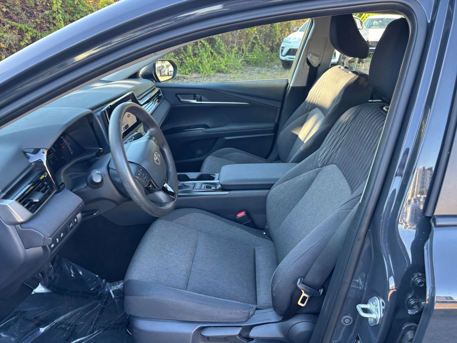 Thumbnail: 2025 Toyota Camry - 27