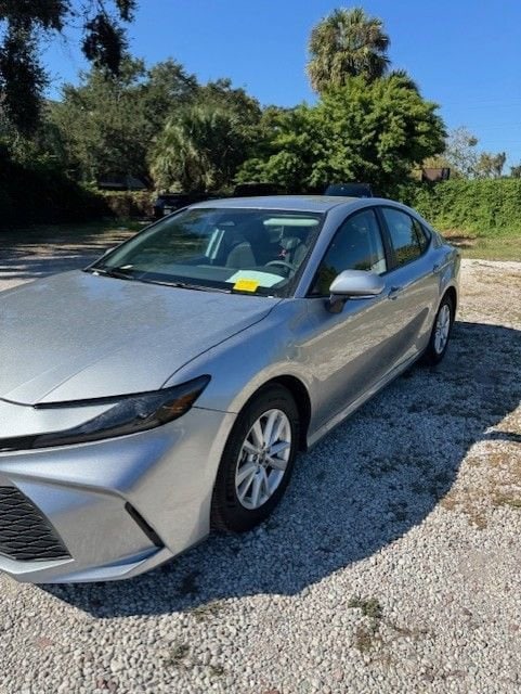 Thumbnail: 2025 Toyota Camry - 4