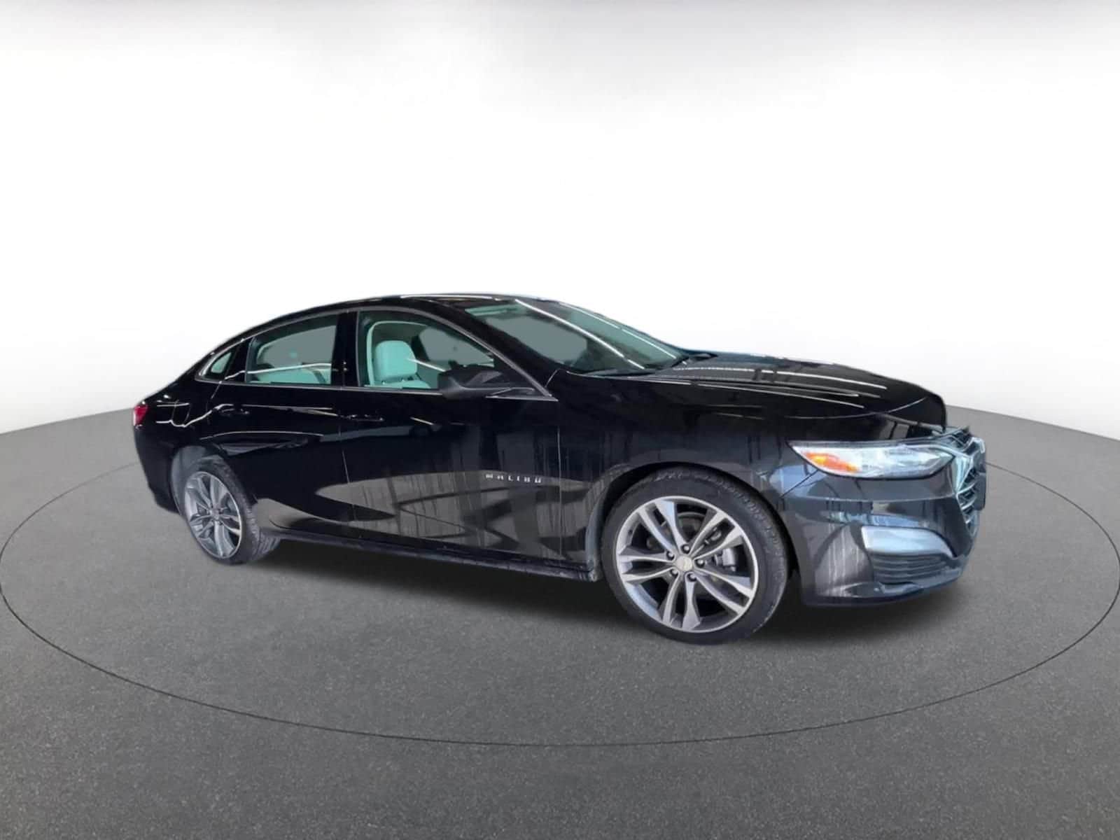 Thumbnail: 2024 Chevrolet Malibu - 1