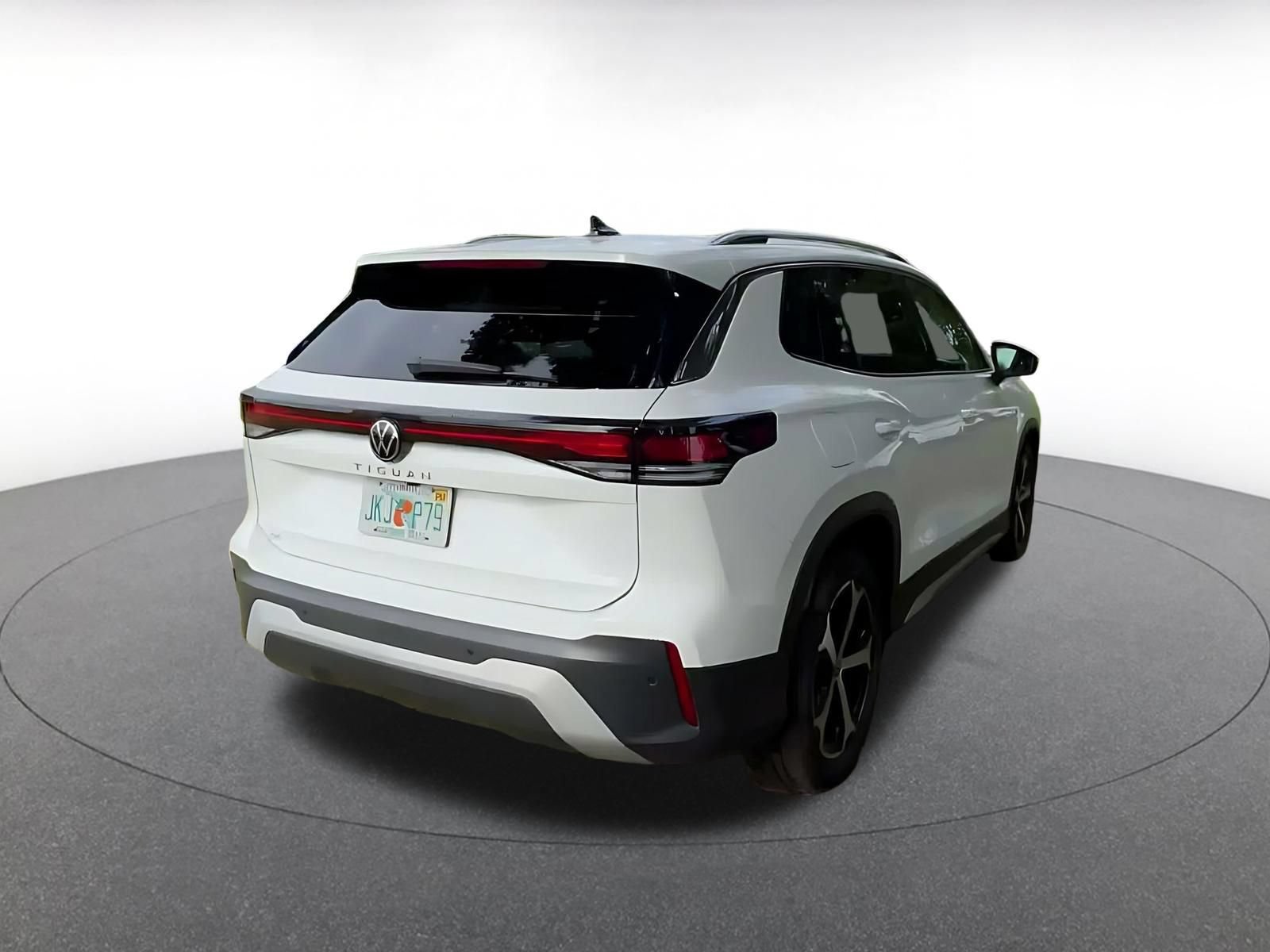 Thumbnail: 2026 Volkswagen Tiguan - 11